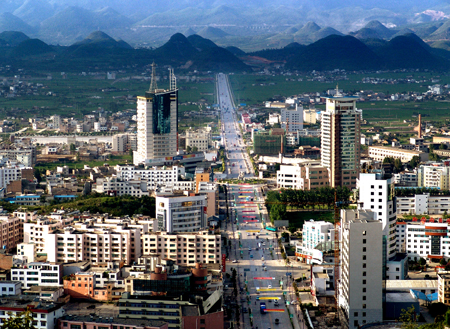 万峰林景区距离兴义市约4